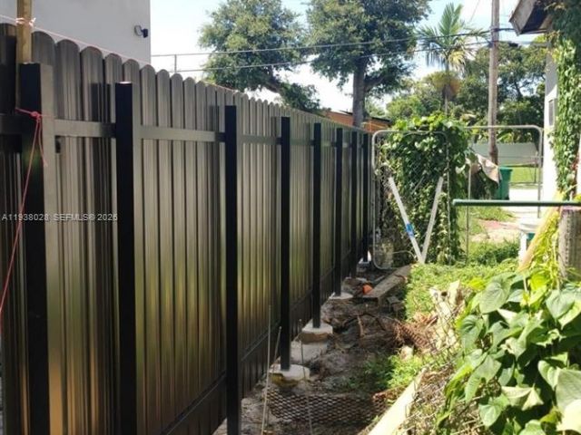 Дом в аренду по адресу 1901 NW 51st Ter 1901 - фото 7441709