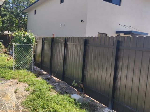 Дом в аренду по адресу 1901 NW 51st Ter 1901 - фото 7441710