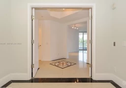 Квартира #404