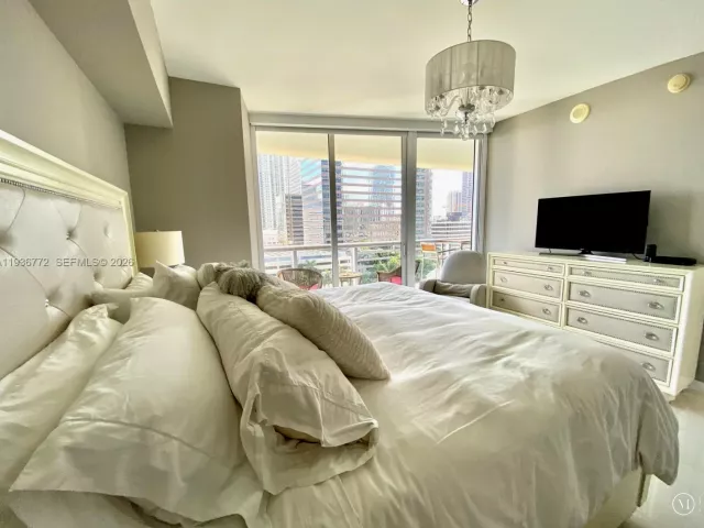 Продажа квартиры #1205 - фото 6963054