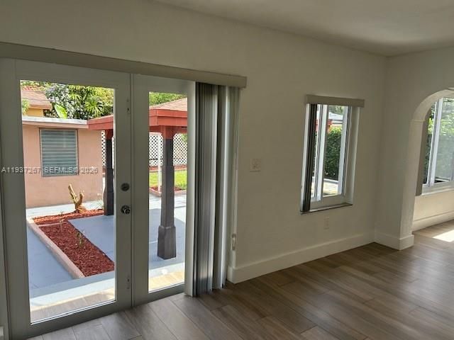 Продажа дома по адресу 231 SW 51st Pl - фото 6994842