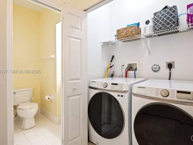 Продажа дома по адресу 1958 NW 79th Way - фото 9077611
