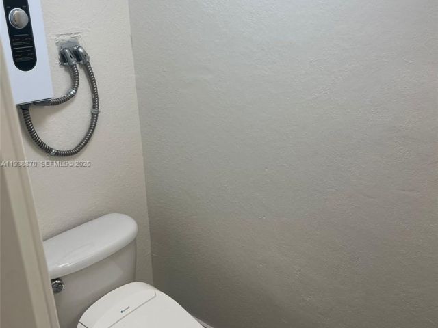 Дом в аренду по адресу 17343 NW 7th Ave 109 - фото 7480046