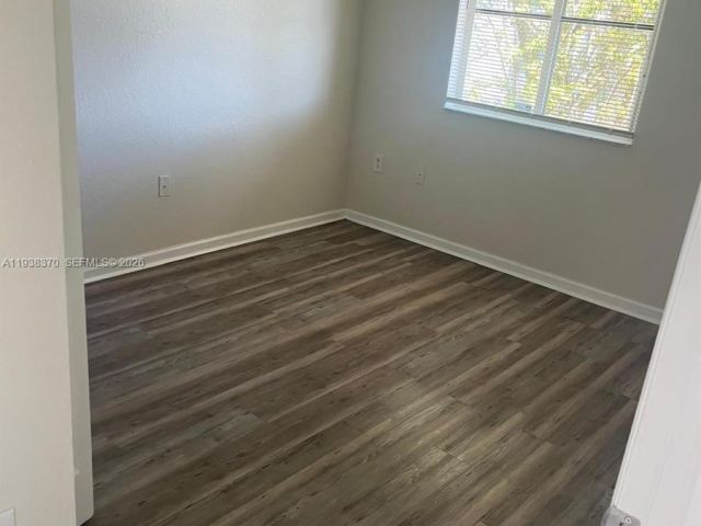 Дом в аренду по адресу 17343 NW 7th Ave 109 - фото 7480048