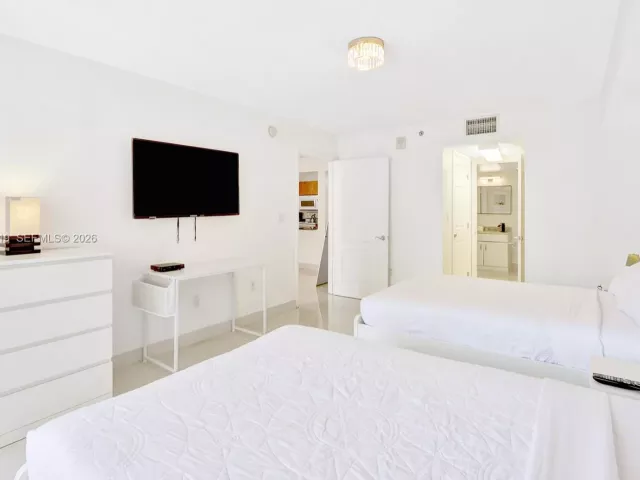 Продажа квартиры #2504 - фото 6977408