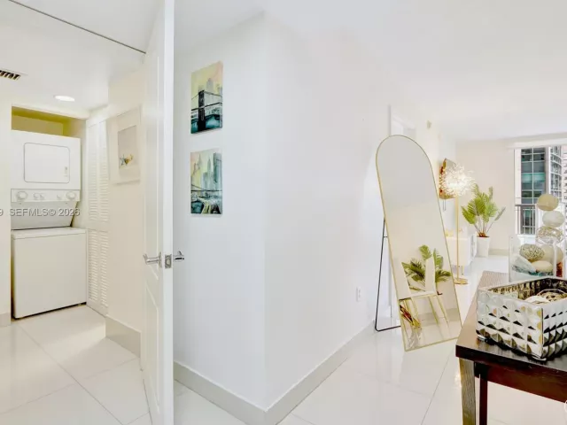 Продажа квартиры #2504 - фото 6977414