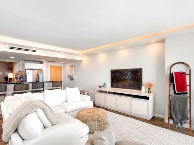 Продажа квартиры #1703 - фото 7091896