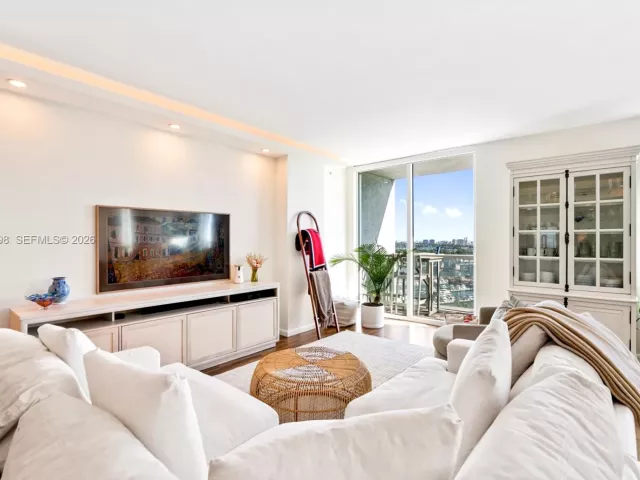 Продажа квартиры #1703 - фото 6979715