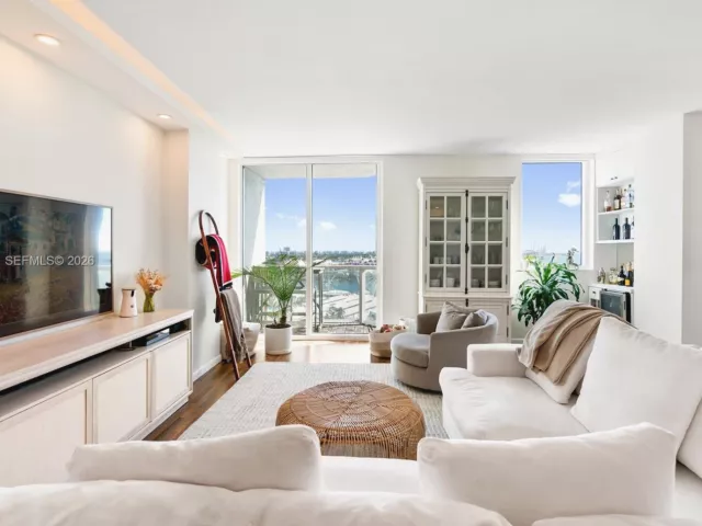 Продажа квартиры #1703 - фото 6979716