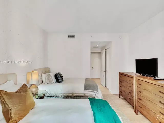 Продажа квартиры #1808 - фото 6992612