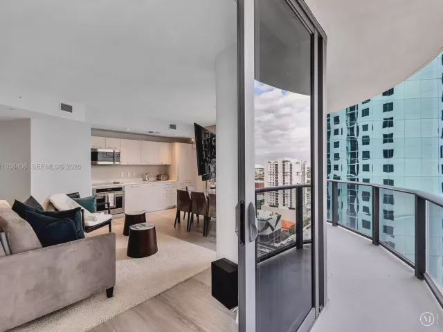 Продажа квартиры #1808 - фото 6992609