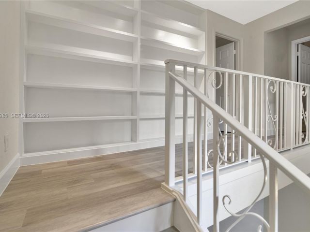 Продажа дома по адресу 3114 Kingswood Ter - фото 6981955