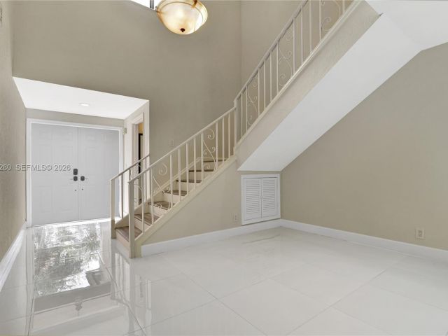 Продажа дома по адресу 3114 Kingswood Ter - фото 6981963