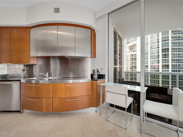 Продажа квартиры #1609 - фото 6981749