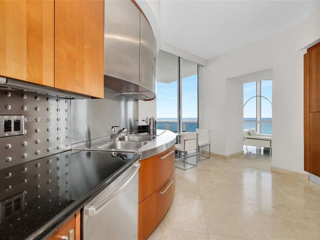 Продажа квартиры #1609 - фото 6981752