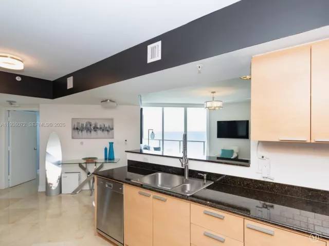 Продажа квартиры #1209 - фото 6993560