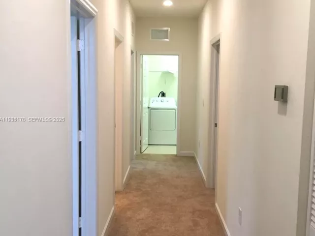 Дом в аренду по адресу 191 SE 35 TH AV. - фото 6984602