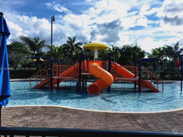 Дом в аренду по адресу 191 SE 35 TH AV. - фото 6984608