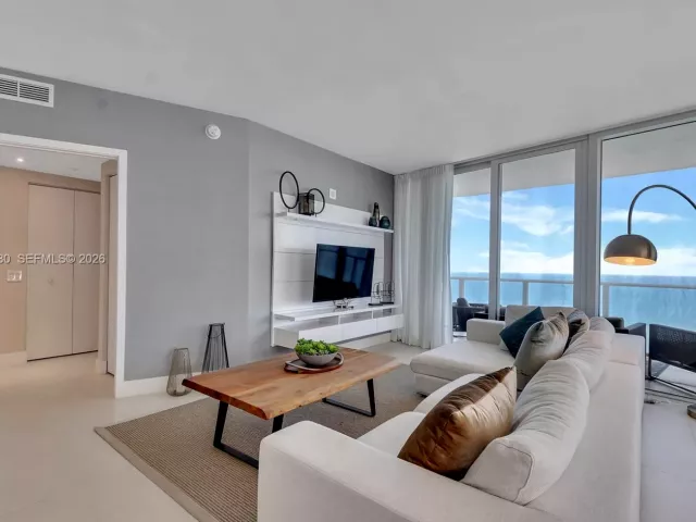 Продажа квартиры #3601 - фото 6993023