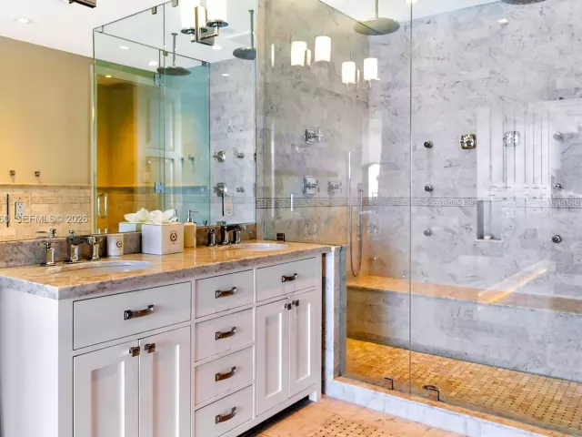 Продажа квартиры #2407 - фото 6992581