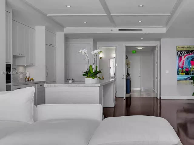 Продажа квартиры #2407 - фото 6992584