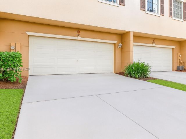 Дом в аренду по адресу 4581 Danson Way - фото 7457918