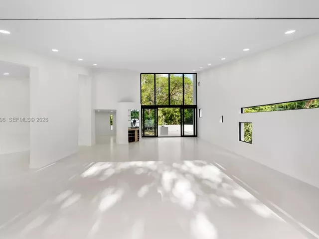 Дом в аренду по адресу 7540 Los Pinos Blvd - фото 6991641