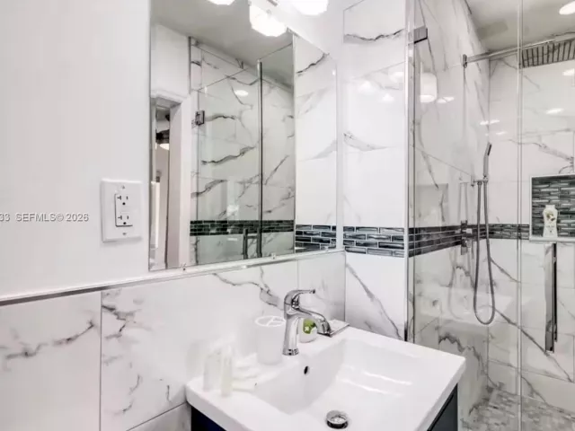 Дом в аренду по адресу 2639 Monroe St 0 - фото 7006485