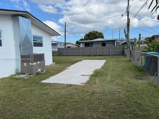 Продажа дома по адресу 2920 NW 64th St - фото 7522958