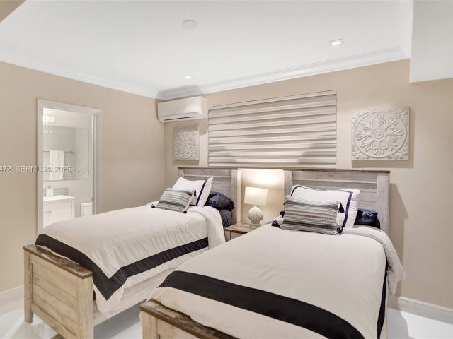 Продажа дома по адресу 8843 Hawthorne Ave - фото 6994968