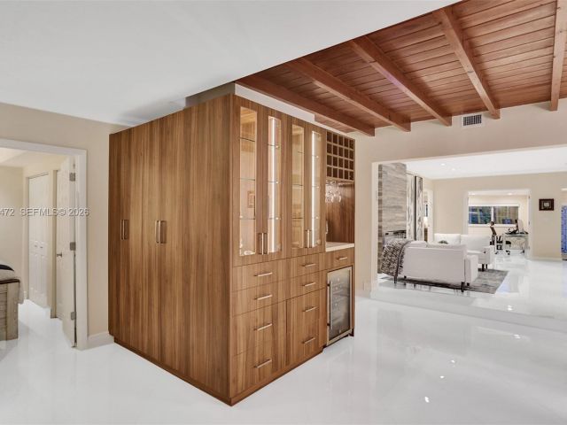 Продажа дома по адресу 8843 Hawthorne Ave - фото 6994969