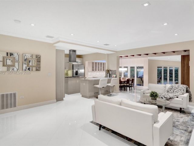 Продажа дома по адресу 8843 Hawthorne Ave - фото 6994974