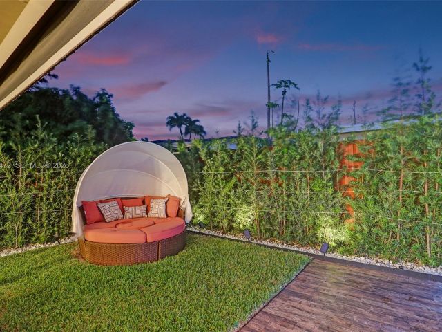 Продажа дома по адресу 8843 Hawthorne Ave - фото 6994976