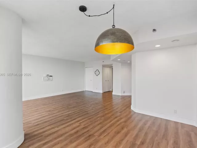 Продажа квартиры #807 - фото 7128682