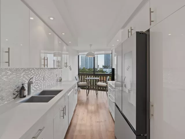 Продажа квартиры #807 - фото 7128688