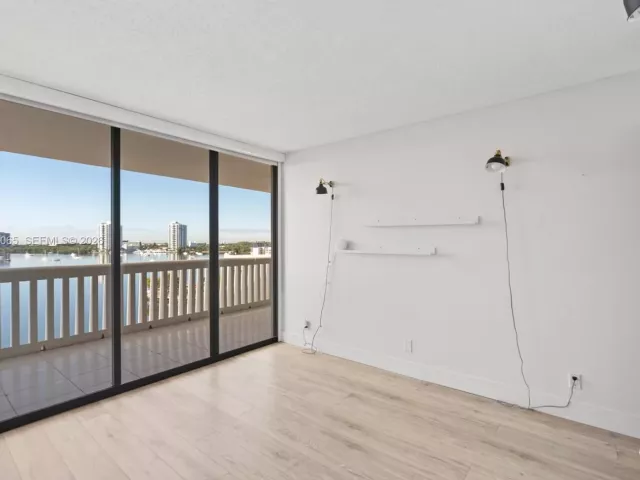 Продажа квартиры #807 - фото 7128675