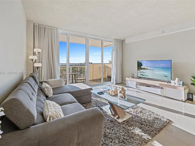 Продажа квартиры #1618 - фото 7001787