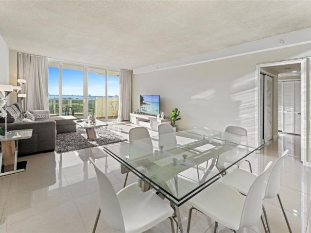 Продажа квартиры #1618 - фото 7001788