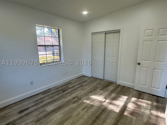 Продажа дома по адресу 1521 NE 43rd Ct - фото 7932773