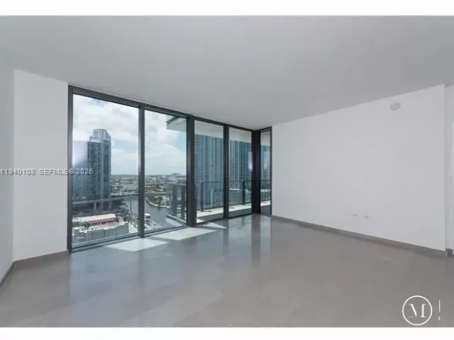 Квартира в аренду номер3708 - фото 7002160