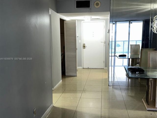 Продажа квартиры # - фото 7431539