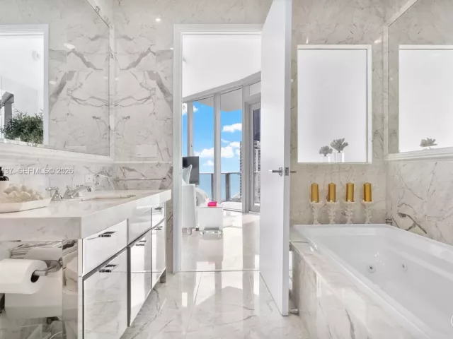 Продажа квартиры #2502 - фото 7013875