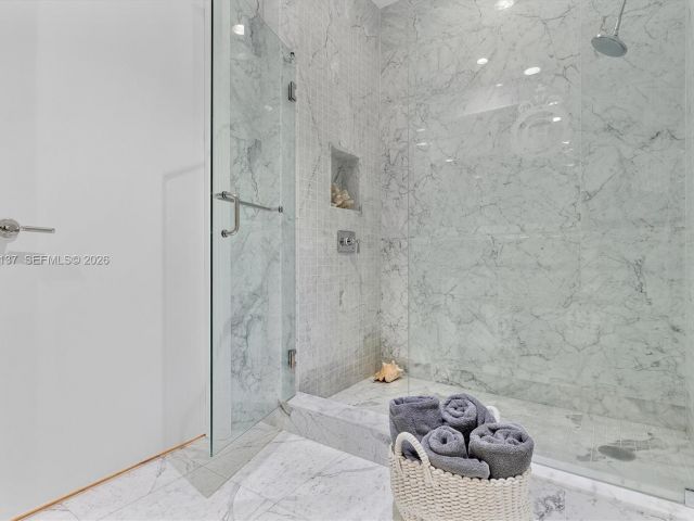 Продажа квартиры #2502 - фото 7013871