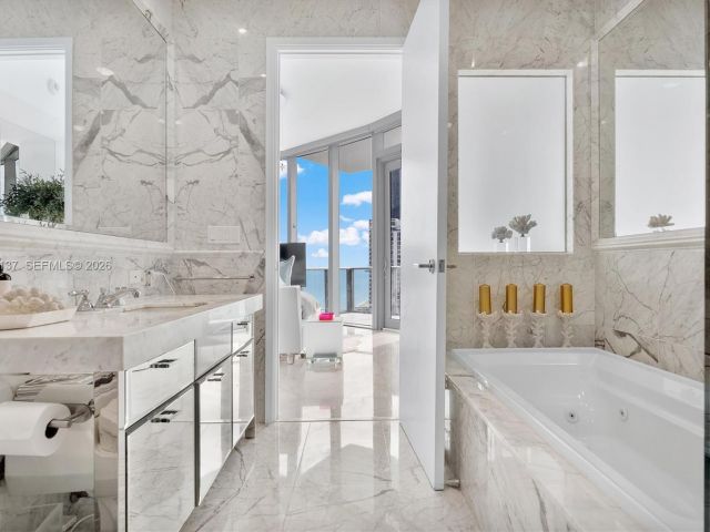 Продажа квартиры #2502 - фото 7013875