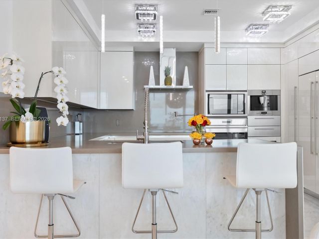 Продажа квартиры #2502 - фото 7013881