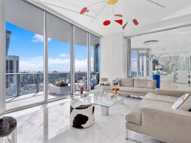 Продажа квартиры #2502 - фото 7013884