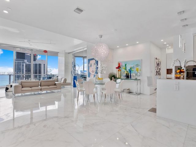 Продажа квартиры #2502 - фото 7013888