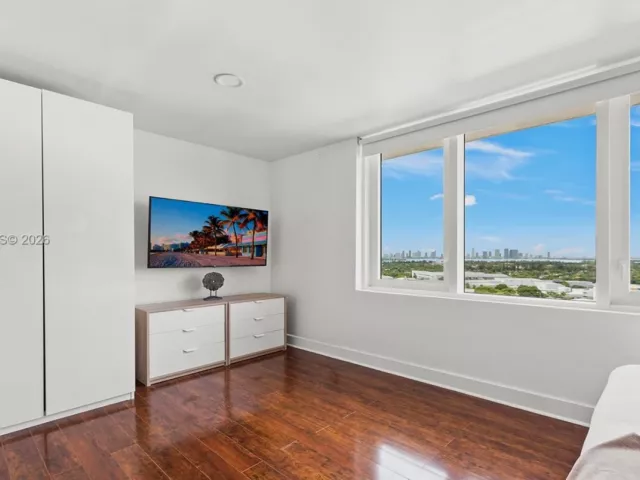 Продажа квартиры #1632 - фото 7011419