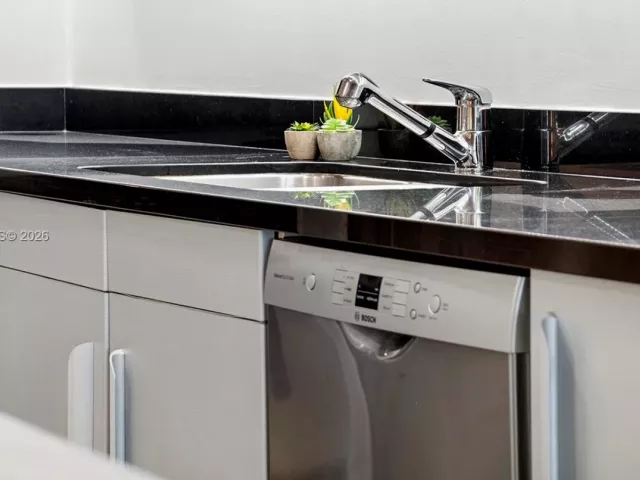 Продажа квартиры #1632 - фото 7011407