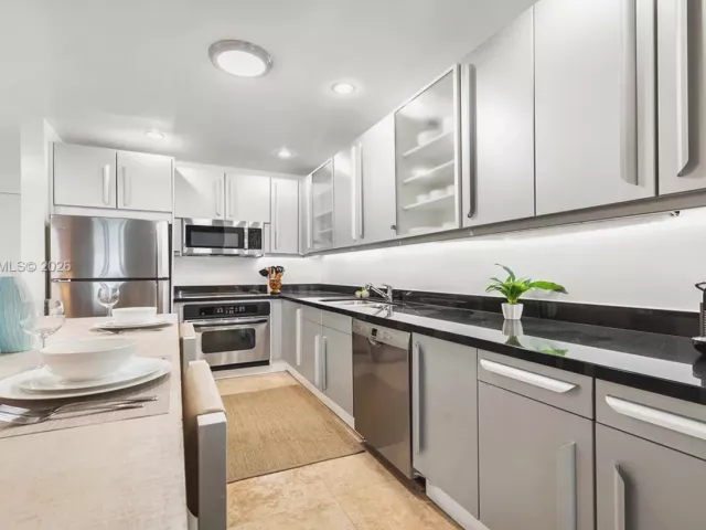 Продажа квартиры #1632 - фото 7011411